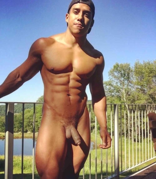 theloudlypsychicdreamerlove:Edwin Acosta a.k.a FITTERKNITTER I...