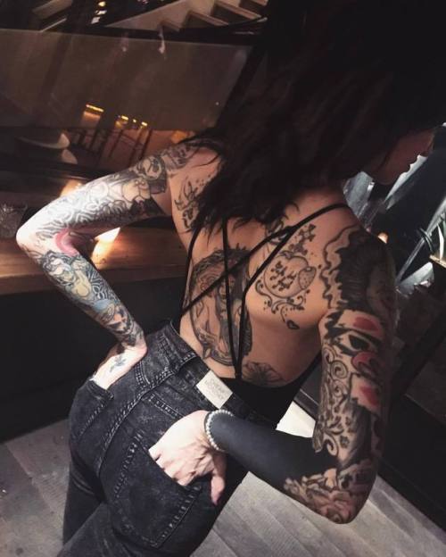 tattoome:Instagram - clairetomek