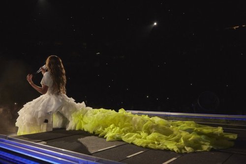 (Oct 4, 2018) Seattle Beyoncé wearing an Off-White gown for...