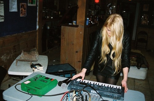 takenbynoise:Pharmakon