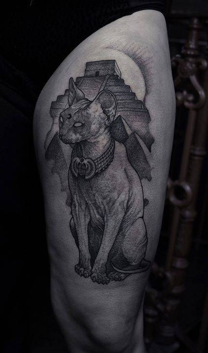 By Grindesign · Róbert Borbás, done at Rooklet INK, Budapest.... pet;feline;big;animal;thigh;facebook;blackwork;twitter;grindesign robert borbas;cat;illustrative