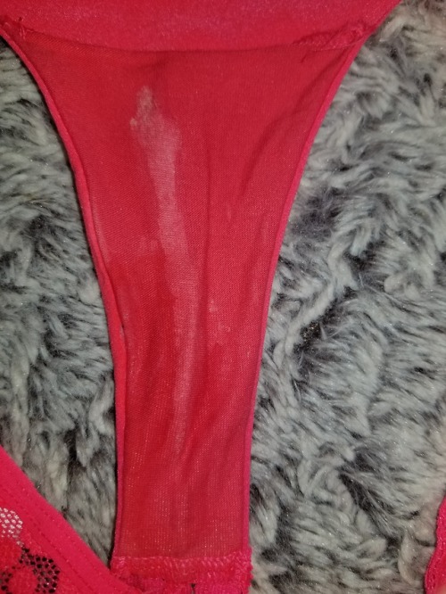 firedevil38:Very moist and tasty pair of sd’s panties.