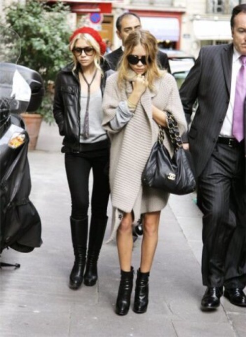 Perfect street style Olsen twins by paparazzi