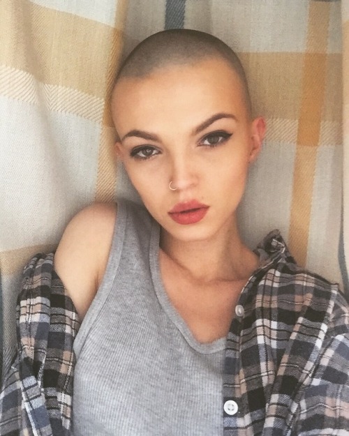 bald girl on Tumblr