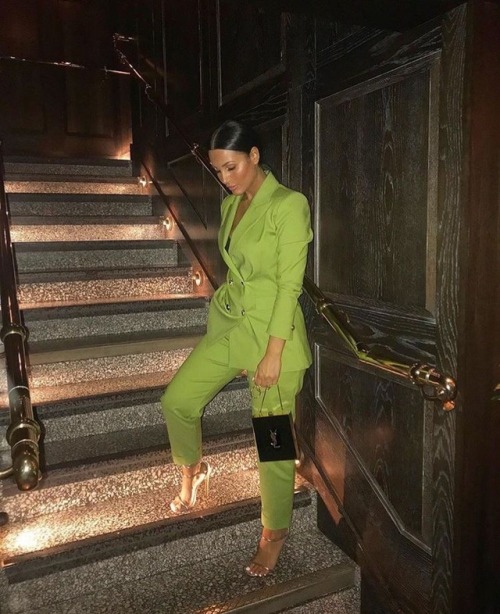 Outfit fashion style fashioninspiration styleblogger ootd women girly glam glamour glow instafashion instagram instalike instagood instfollow indie inspiration ilovefashion blogger mood selfie weheartit fashionaddict