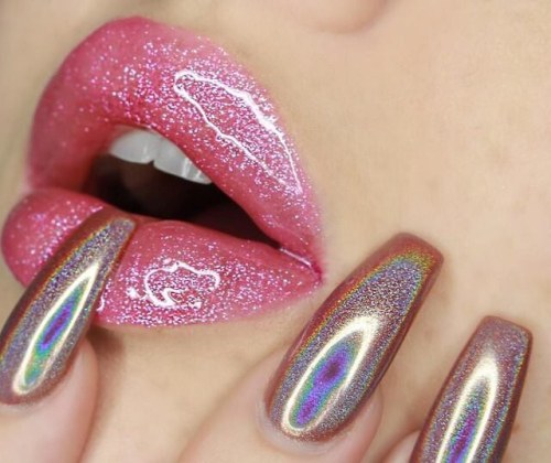 glitter lips on Tumblr