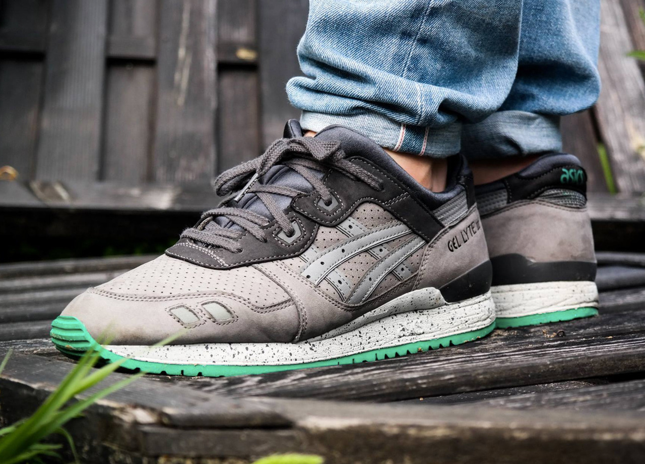 asics gel lyte iii peacock