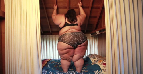 Hubby To A Sexy BBW Hotwife