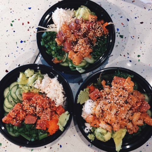 lenoseknows:Oke Poke: Pomona, CA.Chipotle style poke bowl...