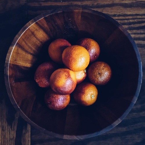 Blood (oranges) on the dance floor. #sunday #homodepot...