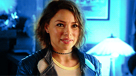 jessica parker kennedy Tumblr_pgdby45FyY1rc4y3do1_r1_400