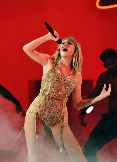Taylor Swift attends the 2019 American Music Awards at Microsoft Theater on November 24, 2019 in Los Angeles, California.