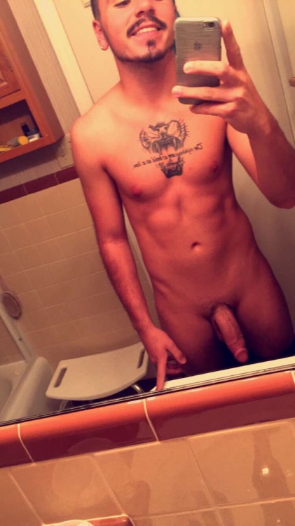 str8guysbaited:More STR8 BOYS HERE! Follow!