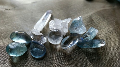 herkimerdreams:Crystals for the water element: quartz, aqua aura...