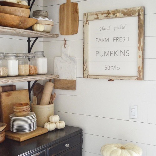 oldfarmhouse:There’s just something about that brisk Fall air....