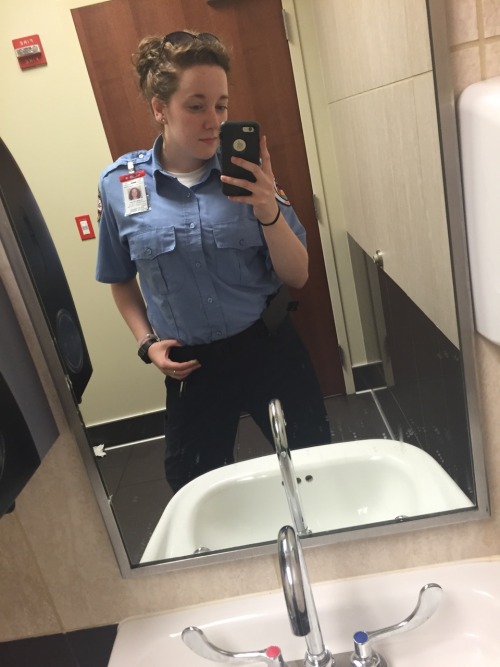 aye-its-allisonrae:Halo. I’m an EMT. Here to halp.