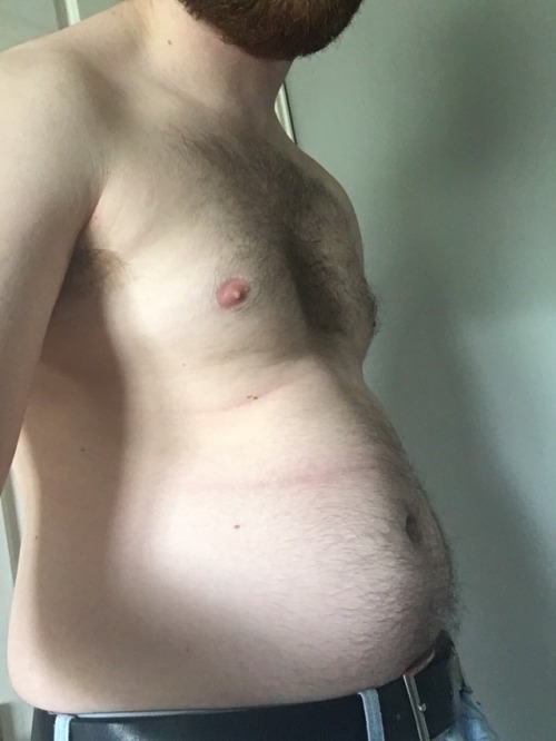 ladswithlard:I’m feeling really big and flabby today and I...