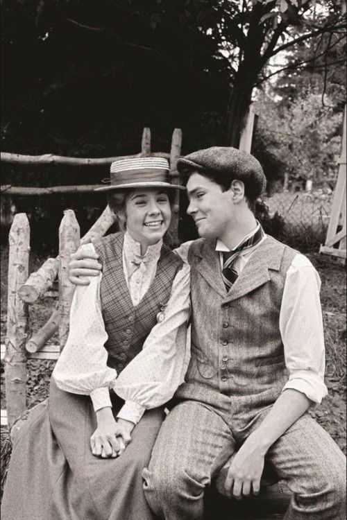 daydreamingwoman:Megan Follows and Jonathan Crombie in Anne of...