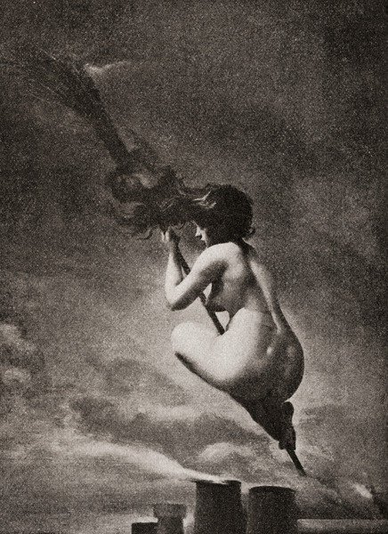 hellonheelz93:‘A Fairy under Starry Skies’ By Luis Ricardo...