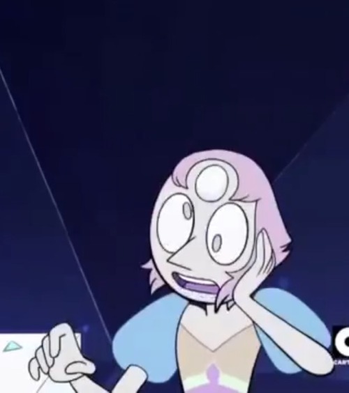 awkwardphotosofpearl:Very awkward. Very gay.