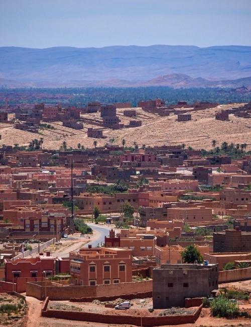 periscope-9:Oasis in the desert.Ouarzazate, Morocco.By...