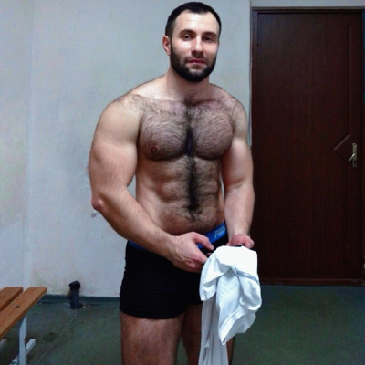 VERY hot #Hairy #Daddy…