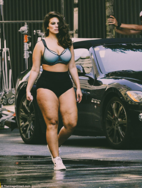 nowhollywood:AshleyGraham | photoshoot backstage in New York...