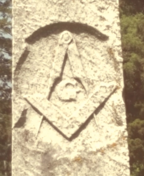 rivertoriver1818:Masonic headstone, 2018