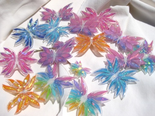 whywouldyounameyourshopthat:I have more ToS angel wing pins up...