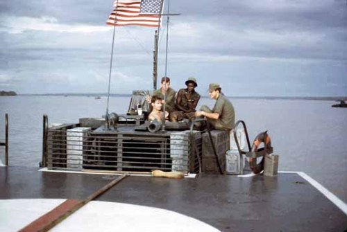 us navy berthing ships vietnam war
