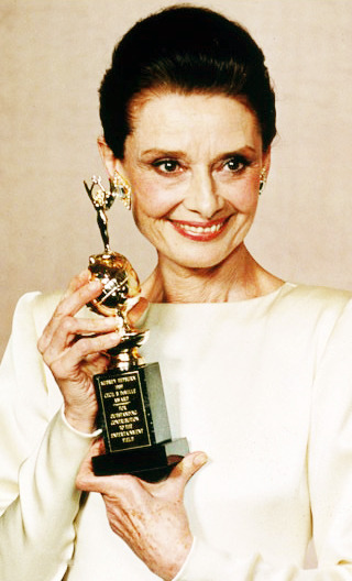 Rare Audrey Hepburn — Audrey Hepburn Proudly Shows Off Her Well Deserved...