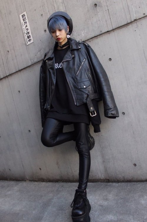 Leather pants | Tumblr
