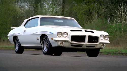 musclecardefinition:Super Cool and Rare 1971 Pontiac GTO 455...