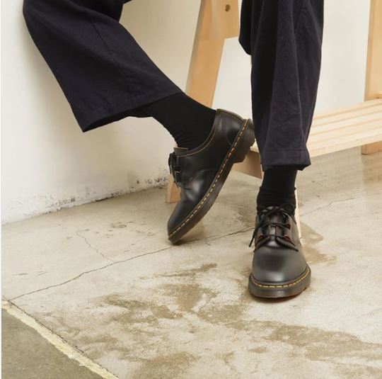 DR. MARTENS — Minimalist. The 1461 Ghillie features clean, slick...
