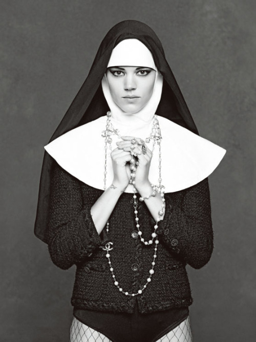 freha beja erichsen chanel nun vogue unique vogue