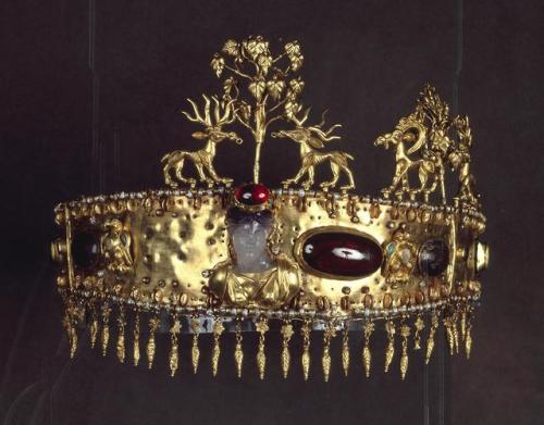 historyarchaeologyartefacts:“Diadem” Sarmato-Alanian Diadem,...