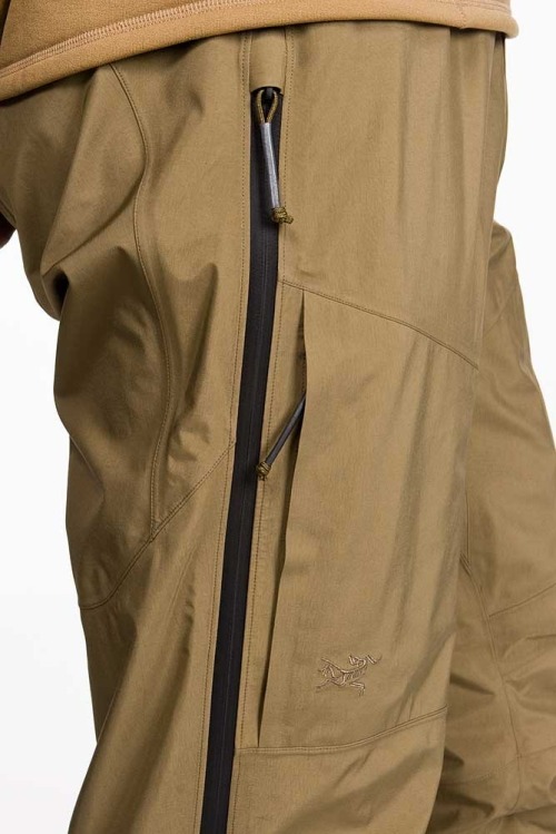 garmentobsession:Arc'teryx LEAF