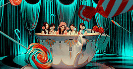 tumblr_ptcsffsBz41r3hdhfo1_r2_400.gif
