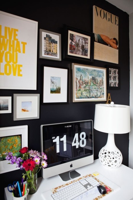 Dark walls make the perfect canvas for a gallery... | Design Meet Style