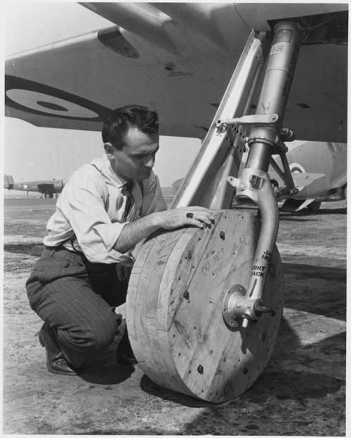 ww1ww2photosfilms:With real wheels in short supply, wooden...