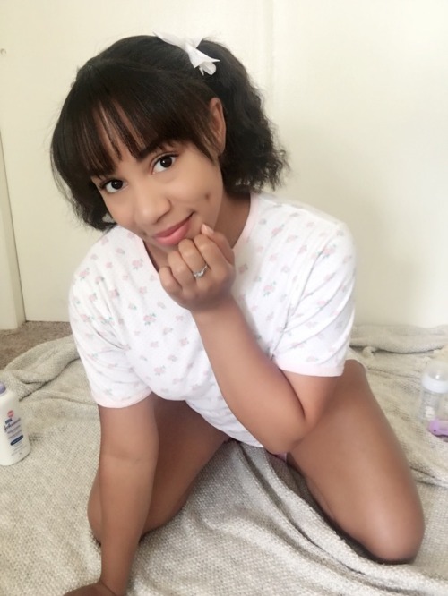 vulnerablebebe:A happy baby post diaper change 