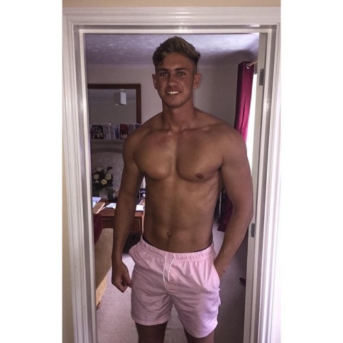 johnnyparker25:exposed-lads2017:Jordan NuttellFit guy