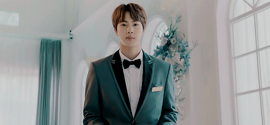 i'm going to offer you a world. or just a dinner, i guess? Tumblr_ptsu6jIwBP1qehiaao1_r1_540