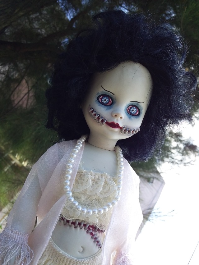 living dead dolls dahlia