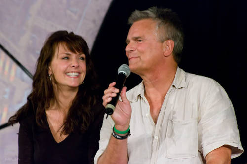 bethanyactually:Amanda Tapping & Richard Dean Anderson,...