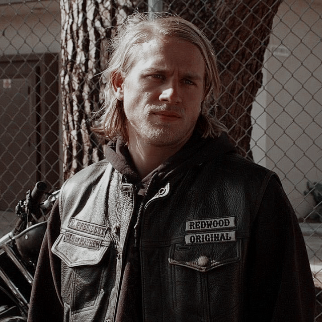 icons charlie hunnam | Tumblr