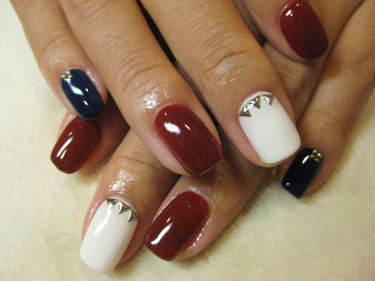 Lottie Nail ロティネイル ホワイト ワインレッド ネイビー White