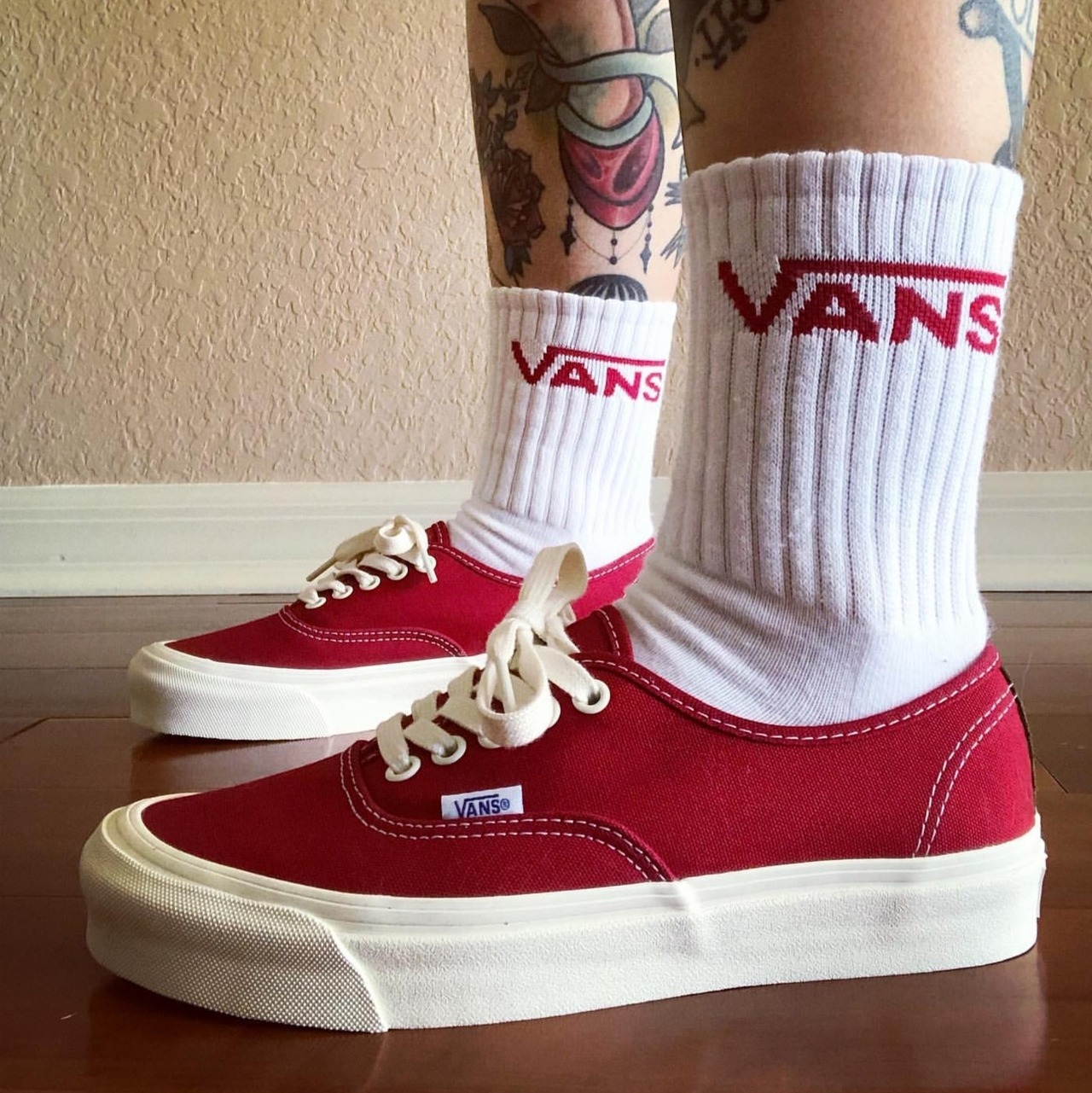 vans off the wall shoes maroon