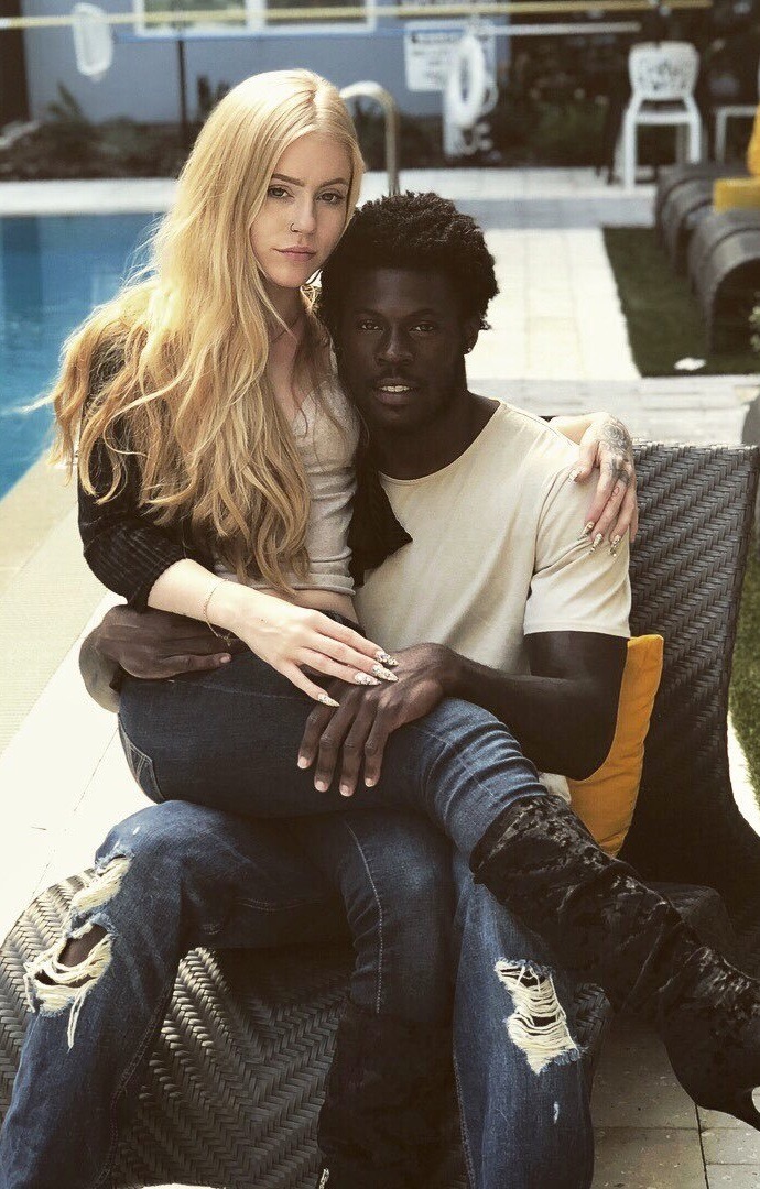690px x 1080px - Why does my daughter has black boyfriend?