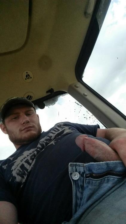 bluecollarbuddies:Exclusive Gay Porn Offers: Click Here to...